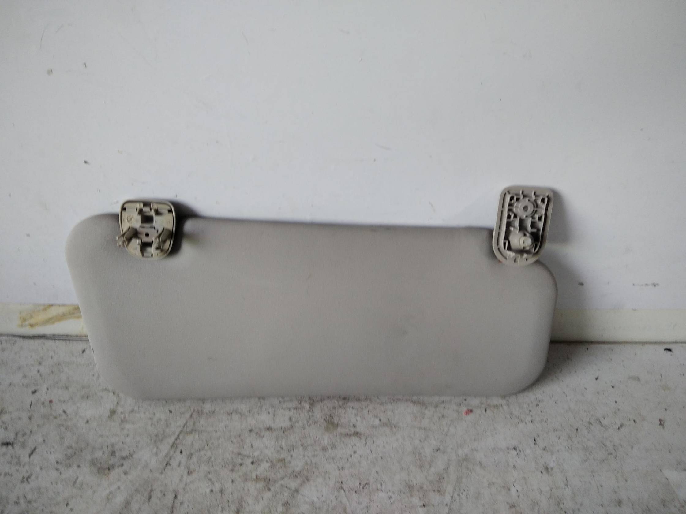 Aletta parasole parabrezza